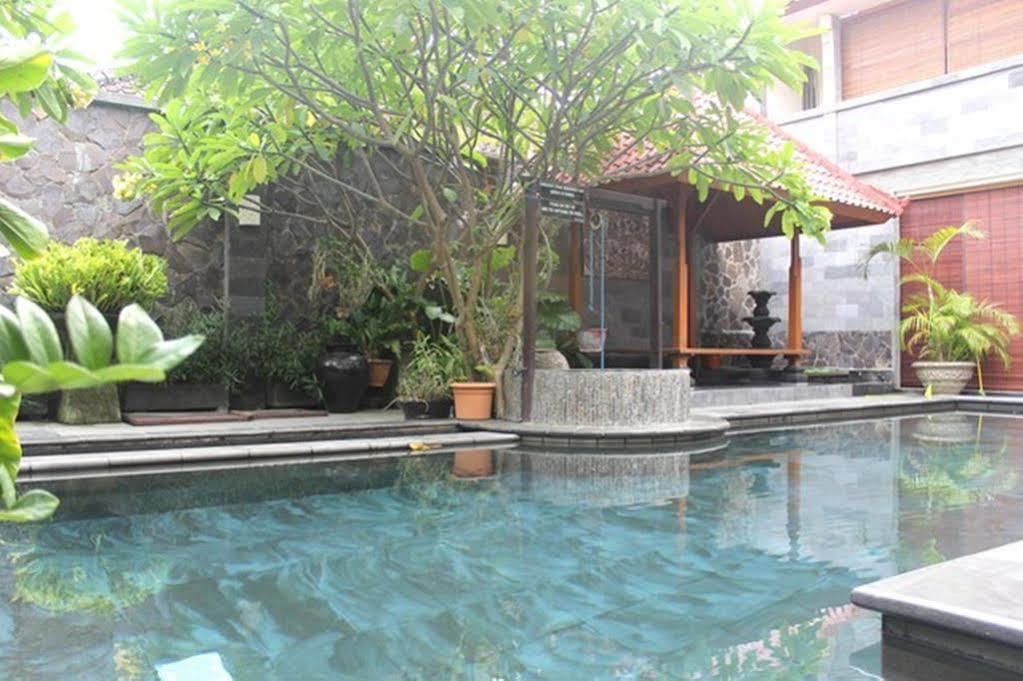9 Bedroom Gerhana Villa Kuta Bali Kuta (Bali) Ngoại thất bức ảnh